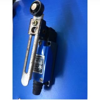 Công tắc hành trình me-8108