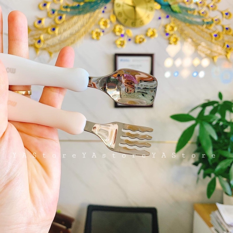Thìa và nĩa Inox cán Silicon Moyuum chính hãng Hàn Quốc kèm hộp