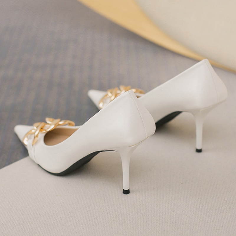 Giày cao gót IELGY mũi nhọn phối dây xích kim loại cá tính độc đáo