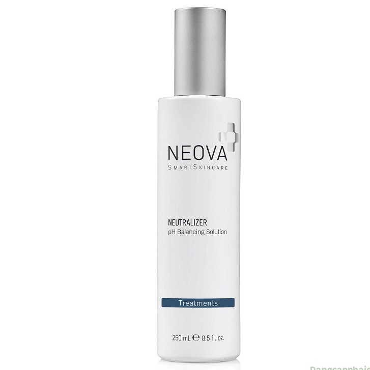 Xịt trung hòa acid sau peel da Neova Neutralizer PH Balancing Solution 250ml