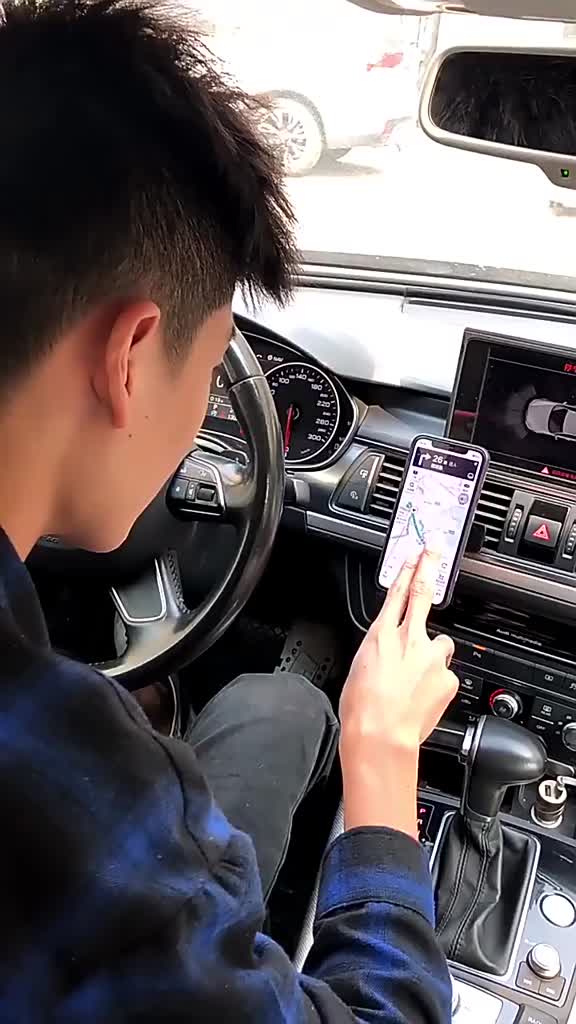 Giá Đỡ Điện Thoại / Thiết Bị Định Vị GPS Gắn Xe Hơi Tiện Dụng | BigBuy360 - bigbuy360.vn