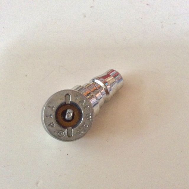 Đầu vòi bơm bánh xe , dùng hơi nén