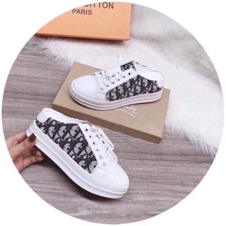 Giầy style Hàn Quốc