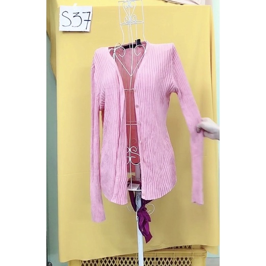áo khoác cardigan hồng gân dãn mịn.S37