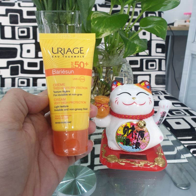 [Quà tặng] Kem chống nắng bảo vệ cho da nhạy cảm Uriage Bariésun SPF50+ Crème 50ml