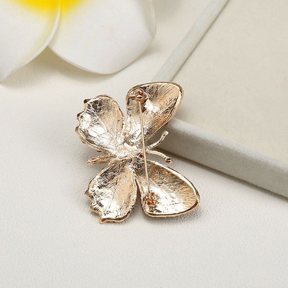 Trâm cài áo đính đá sang trọng thời trang