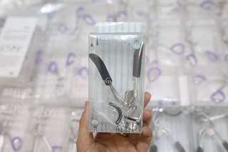 BẤM MI CÁN NHỰA