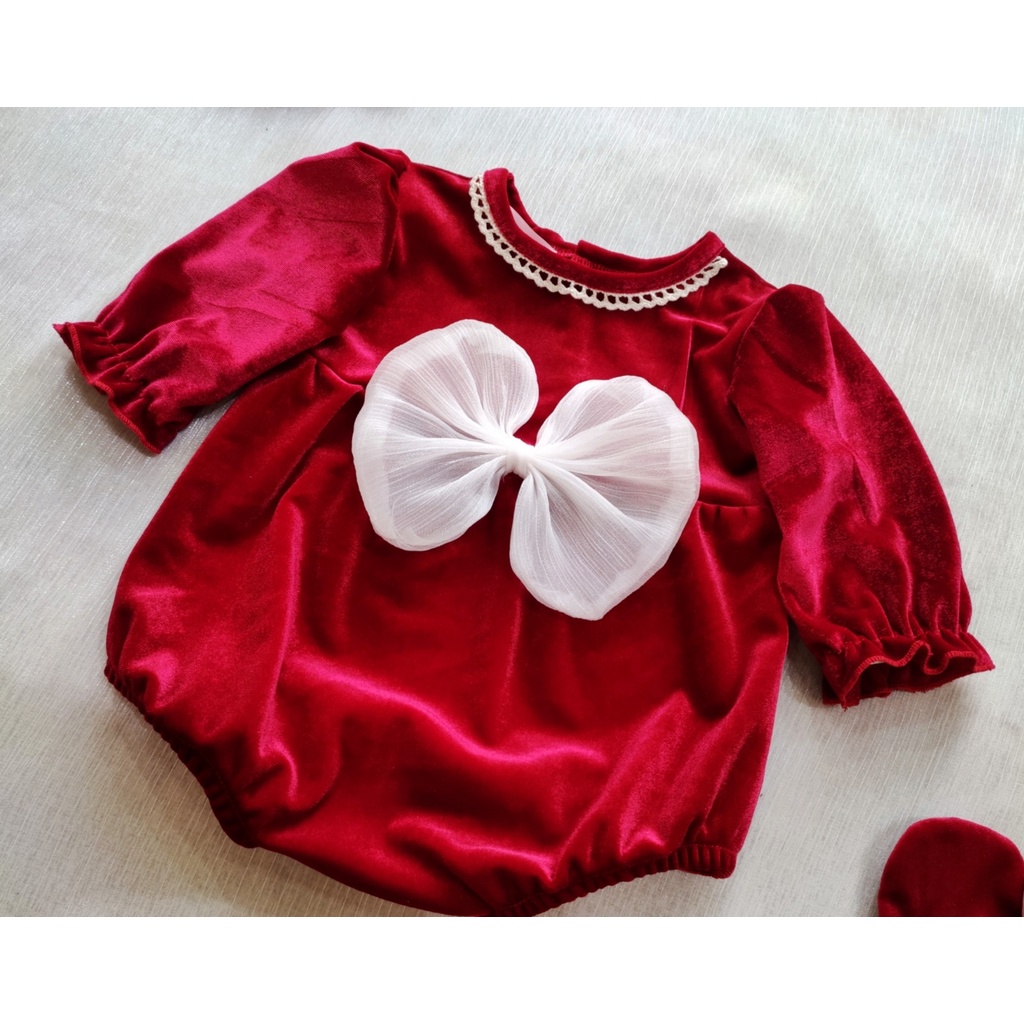 Quần áo trẻ em, bộ body liền thân cho bé sơ sinh và bé gái màu đỏ tặng kèm mũ và hài xinh tại Mom's Choice