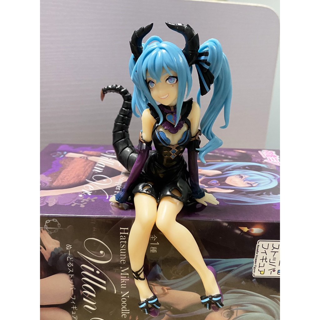 Mô Hình Ca Sĩ Ảo Hatsune Miku Bằng PVC 5.9" Không Hộp