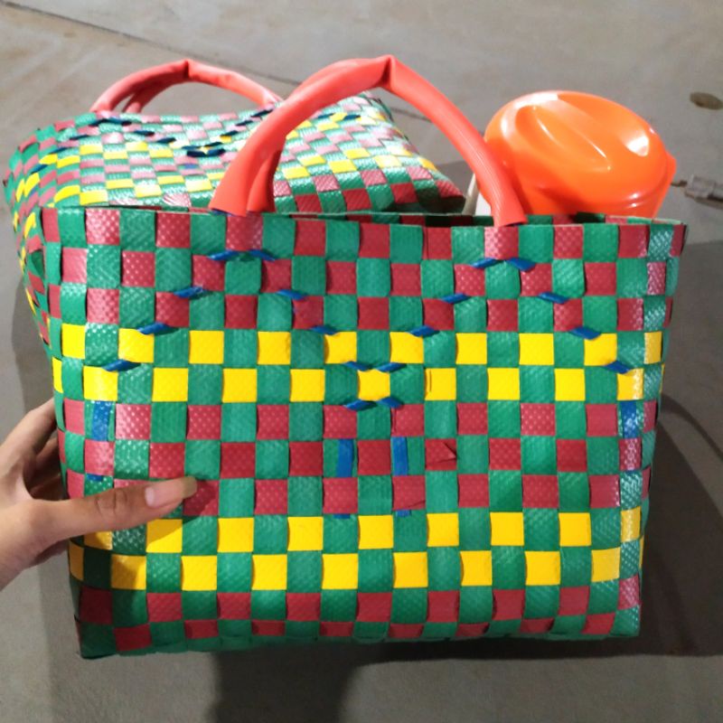 Giỏ đan dây nhựa