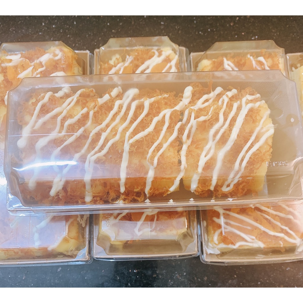 Bánh bông lan trứng muối