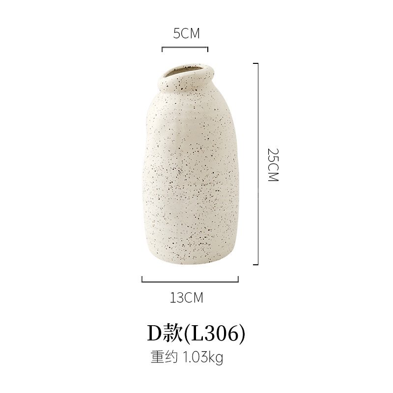 Bình gốm có quai