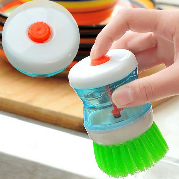 Cọ chà rửa chén đĩa tiện lợi cho nhà bếp