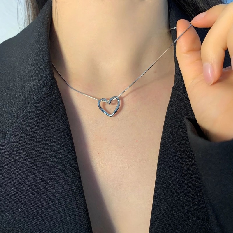 Vòng cổ Choker Mặt Hình Trái Tim Đơn Giản Phong Cách Hàn Quốc Cho Nữ