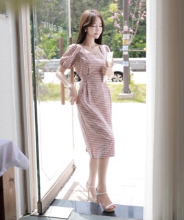 Đầm váy caro hồng cổ vuông tay bo (kèm quà tặng)