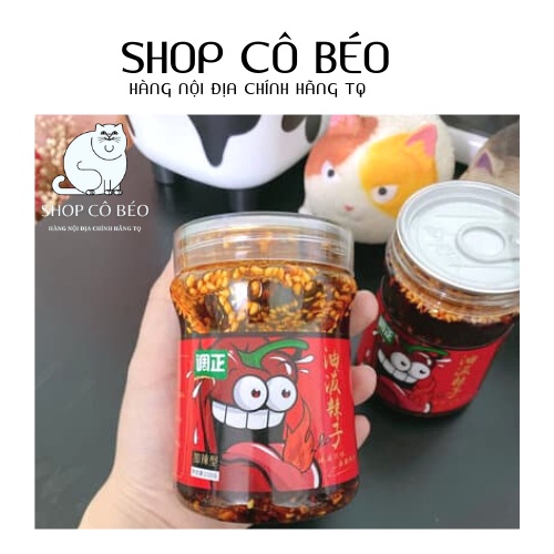 Ớt chưng dầu Trùng Khánh vị Cay vừa chai màu đỏ 230g