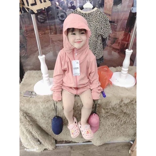 ÁO NẮNG TRẺ E UNIQLO