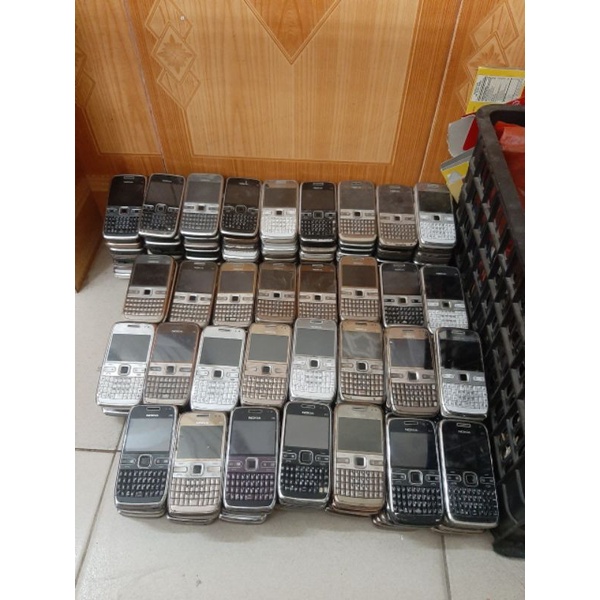 ĐIỆN THOẠI NOKIA - E72 - 3G,4G,CHÍNH HÃNG