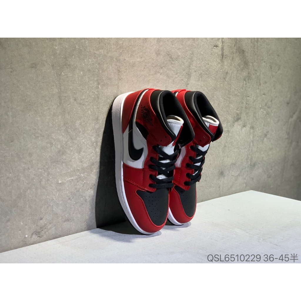 Giày Thể Thao Chơi Bóng Rổ Cổ Điển Size 36-45 Air Jordan 1