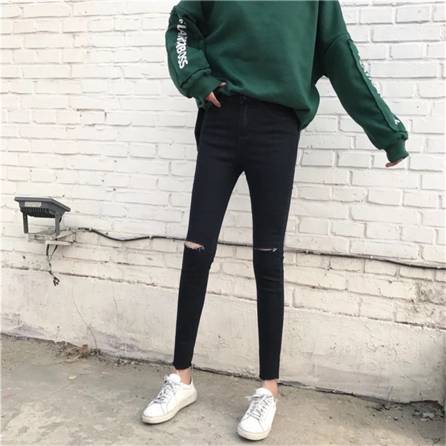 (order-k có sẵn) quần skinny jeans đen rách gối