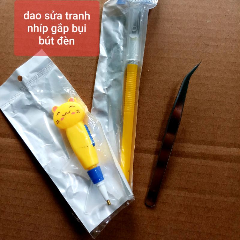 set combo dụng cụ làm tranh đá( bút đèn- nhíp gắp bụi- nước vệ sinh-dao sửa tranh)