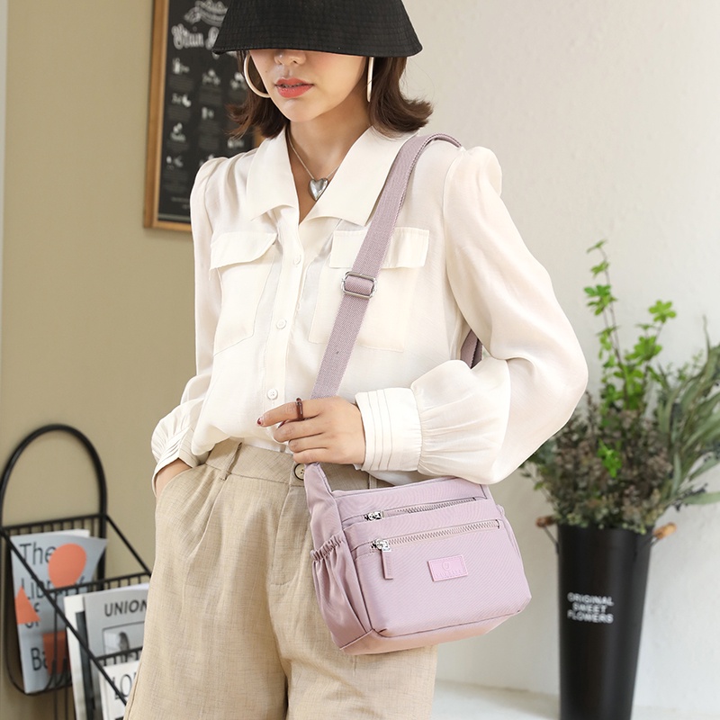 Túi Đeo Chéo Hình Vuông Cỡ Nhỏ Chất Nylon Thiết Kế Đơn Giản Thời Trang Cho Nữ