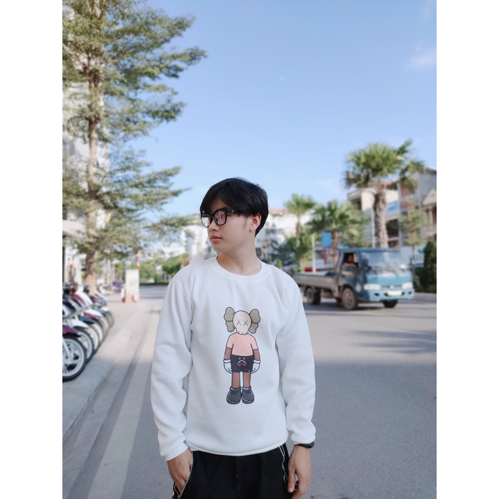 Áo nỉ Sweater KAWS cute form suông rộng unisex cho nam nữ, chất nỉ bông siêu ấm, màu đen trắng cổ tròn