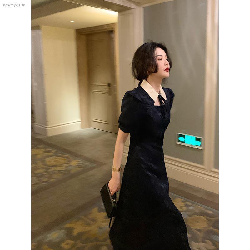 Đầm ôm tay phồng thêu hoa thanh lịch cho nữ