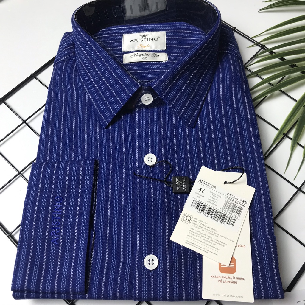 Áo sơ mi dài tay Aristino sợi sồi kháng khuẩn ,tà lượn trẻ trung from rộng ALS55708