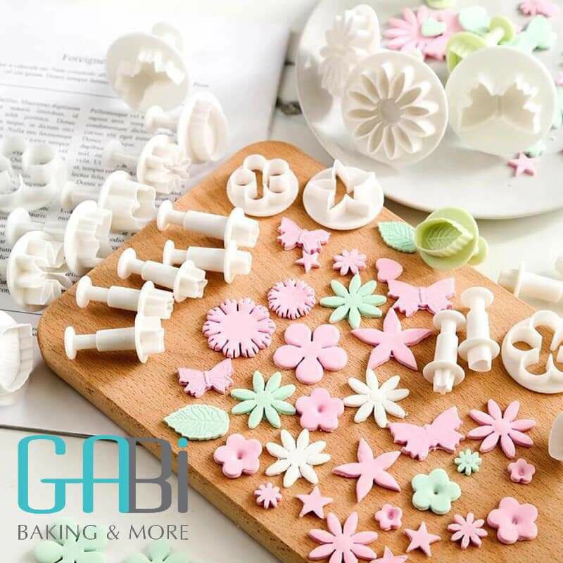 Bộ dụng cụ 33 khuôn nhấn fondant