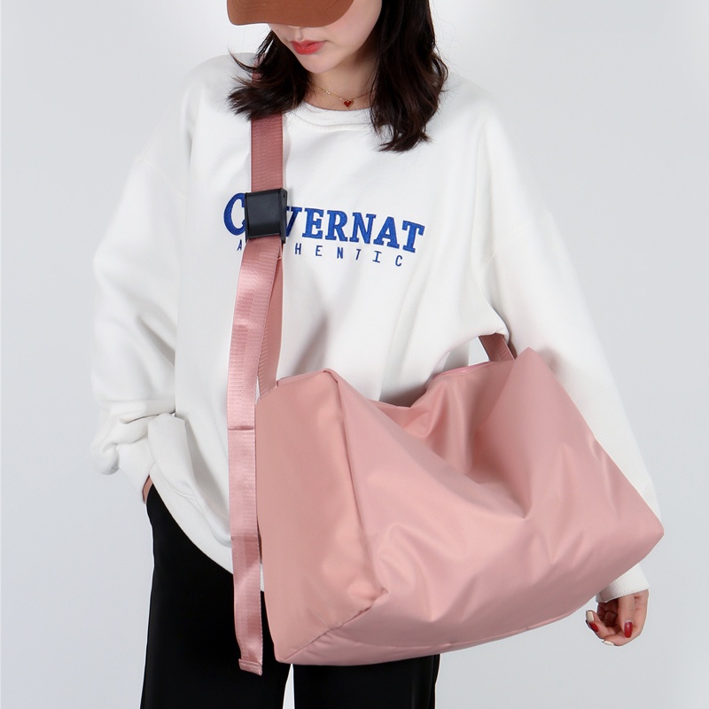 Túi IELGY đeo vai thể thao kích thước lớn dành cho nữ