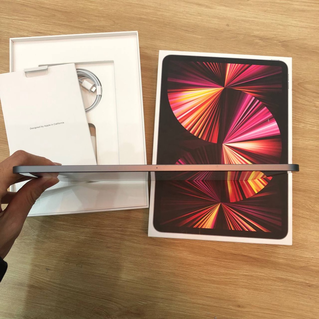 Apple IPad Pro M1 256gb 11inh. Đẹp như mới. Đầy đủ hộp, phụ kiện còn seal