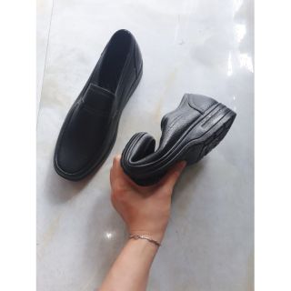 GIÀY NHỰA DẺO NAM NỮ THỜI TRANG