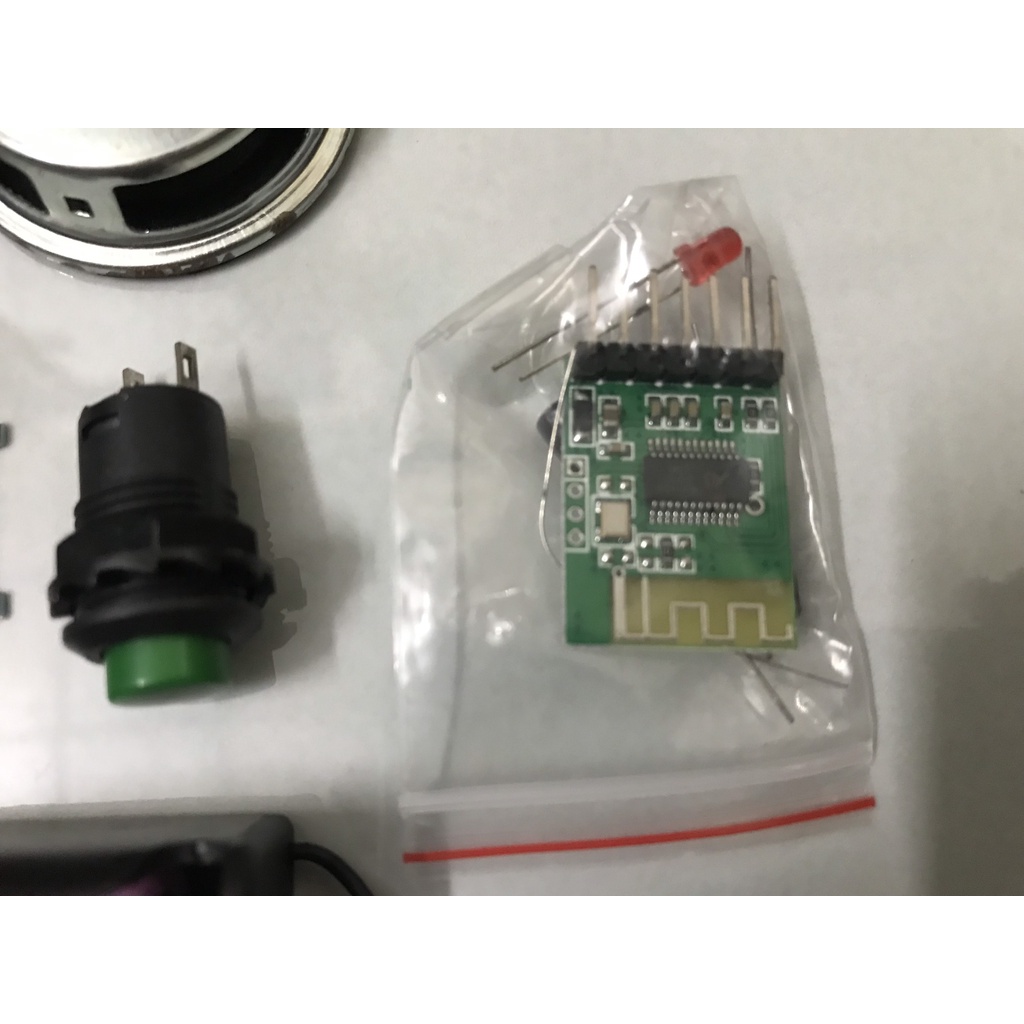 Combo 2 Chế loa bluetooth đơn giãn - có volume