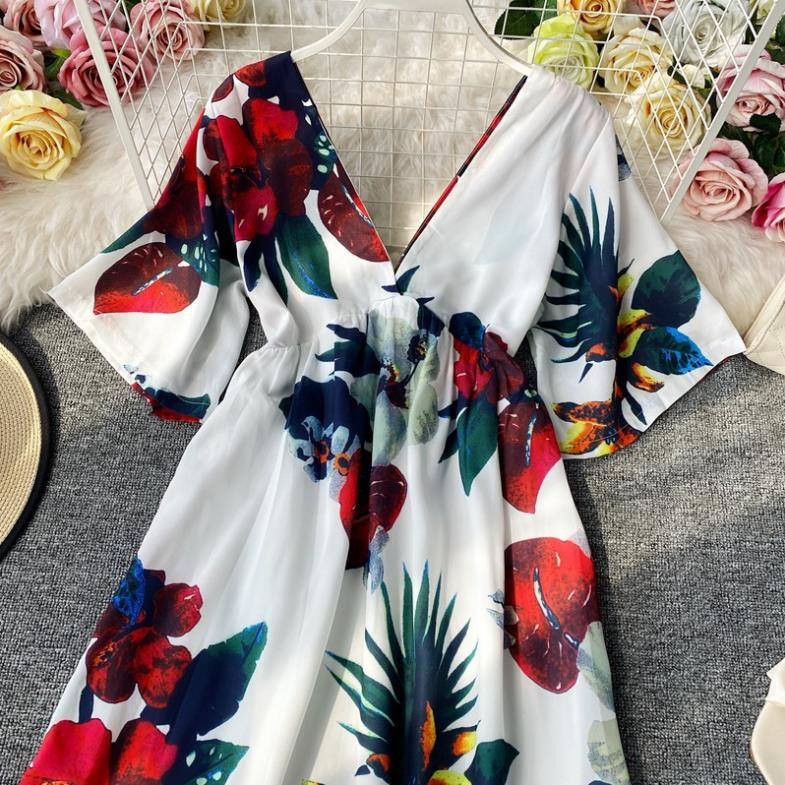 Váy hở lưng cổ V dáng chữ A thời trang phong cách | BigBuy360 - bigbuy360.vn