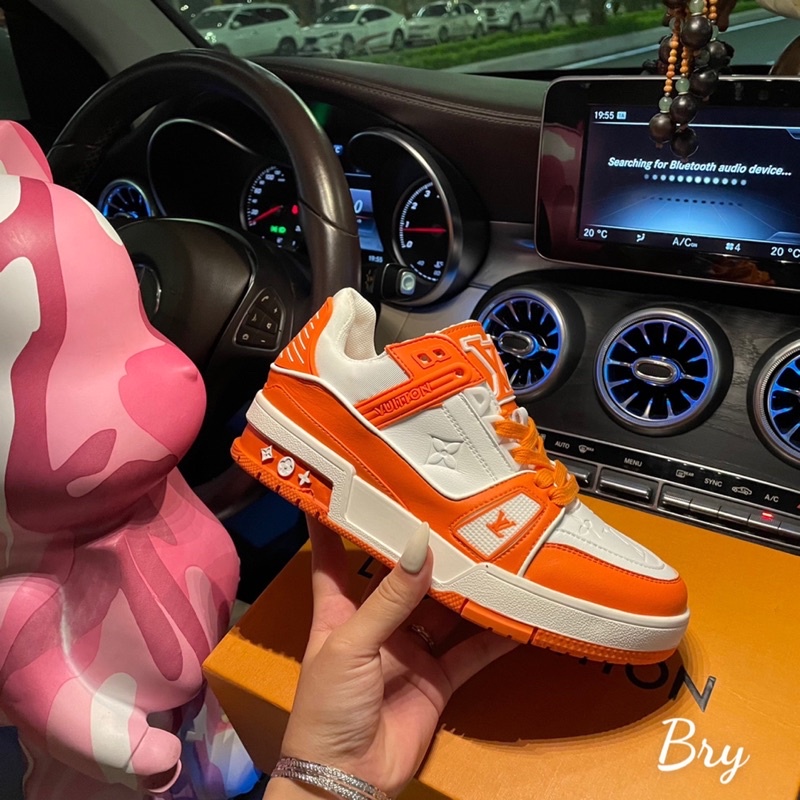 Giày thể thao LV màu cam, ghi mix đồ siêu đỉnh🤩( kèm ảnh thật)