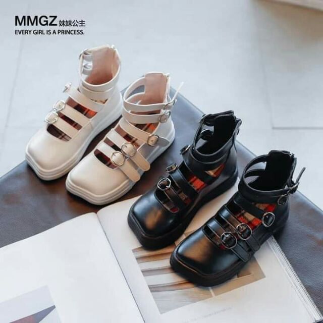 Sandal chiến binh cho bé