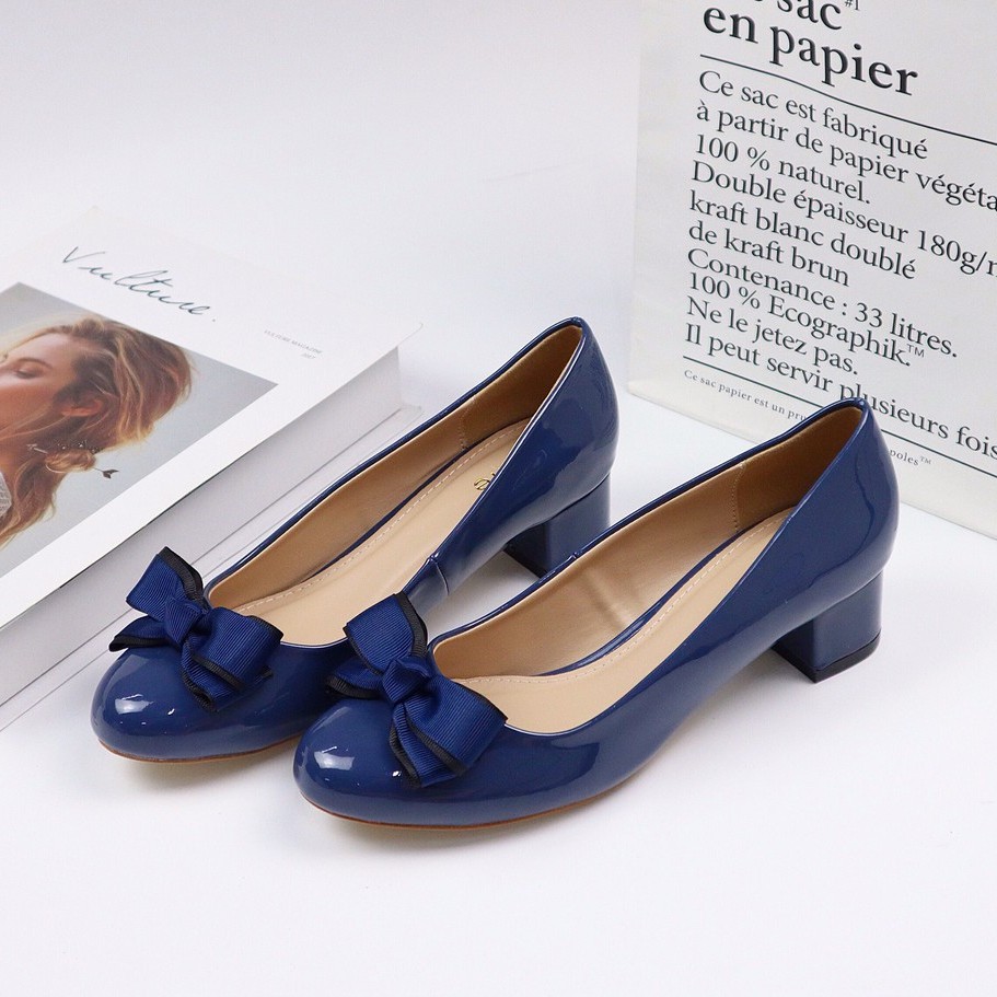 Giày cao gót mũi tròn phối nơ da bóng gót vuông cao 4cm 1200