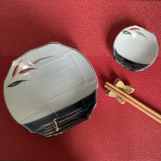 Dĩa & Chén gốm Nhật cho bếp thêm xinh