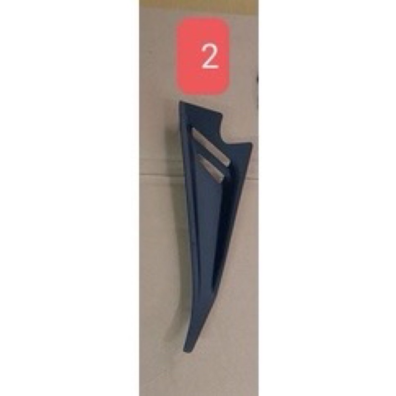 Nhựa nhám nẹp trong cánh bửng Winner X V2 hãng