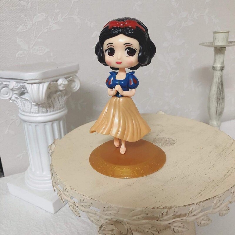 Phụ kiện búp bê gắn bánh sinh nhật