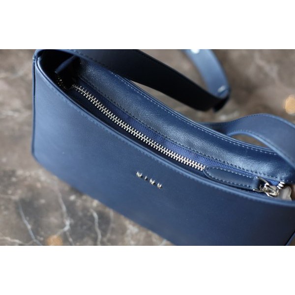 BERRY- Túi đeo chéo, đeo vai da bò thật màu xanh navy IT05-711