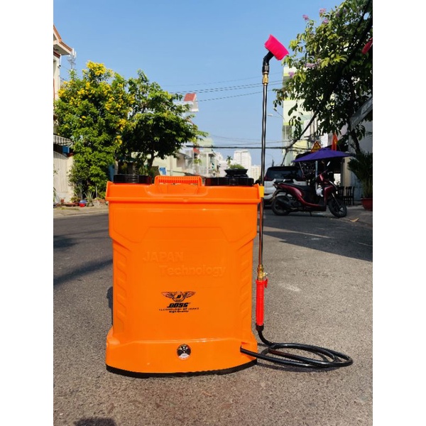 Bình phun thuốc bằng điện Boss nhật 20 lít 1bơm