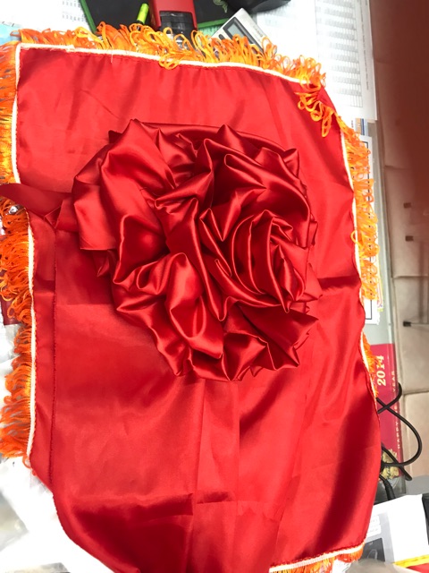 Combo bông và băng khánh thành 10 người cắt