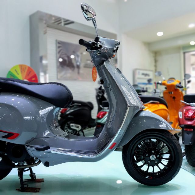 Xe máy Vespa Sprint S Xám 125 iGet - Mới 100%