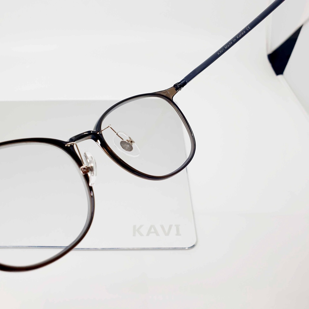 Kavi S7 - Kính đổi màu và chống ánh sáng xanh gọng siêu nhỏ, siêu nhẹ, dáng tăm trẻ trung dành cho nữ