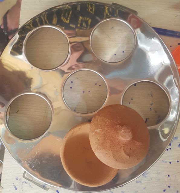 Khuôn bánh căn inox 6 chén