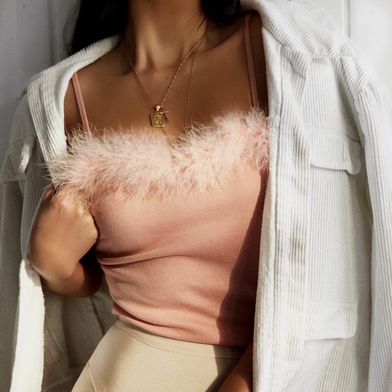 Áo Croptop Hai Dây Hở Lưng Màu Hồng Quyến Rũ