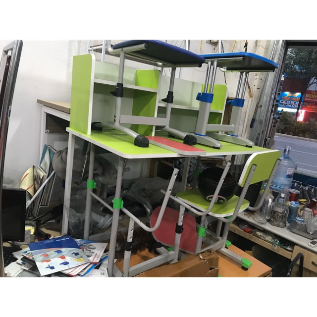Bàn Học màu Xanh Lá Hoà Phát 1Mét | BigBuy360 - bigbuy360.vn