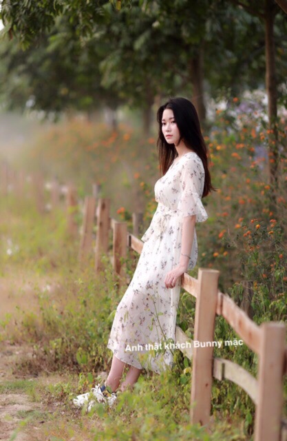 ĐẦM VOAN HOA NHÍ DÁNG DÀI LOẠI ĐẸP | BigBuy360 - bigbuy360.vn